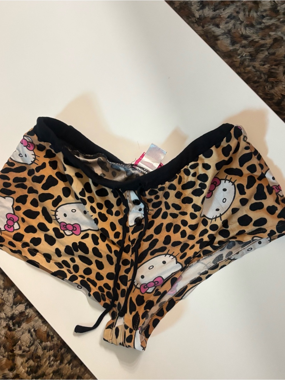 Hello Kitty Leopard-Print shorts